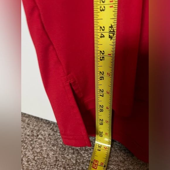 Under Armour Mens Medium Polo 1/4 button shirt Red - Picture 3 of 5